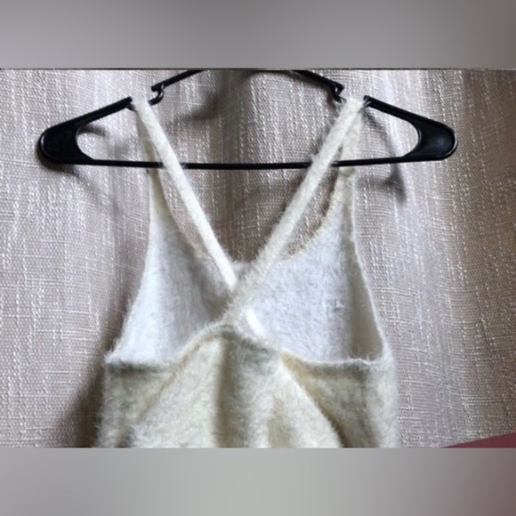 Aerie fuzzy criss-cross backed tank. Cropped. Size small. Cream coloured. - Picture 2 of 4